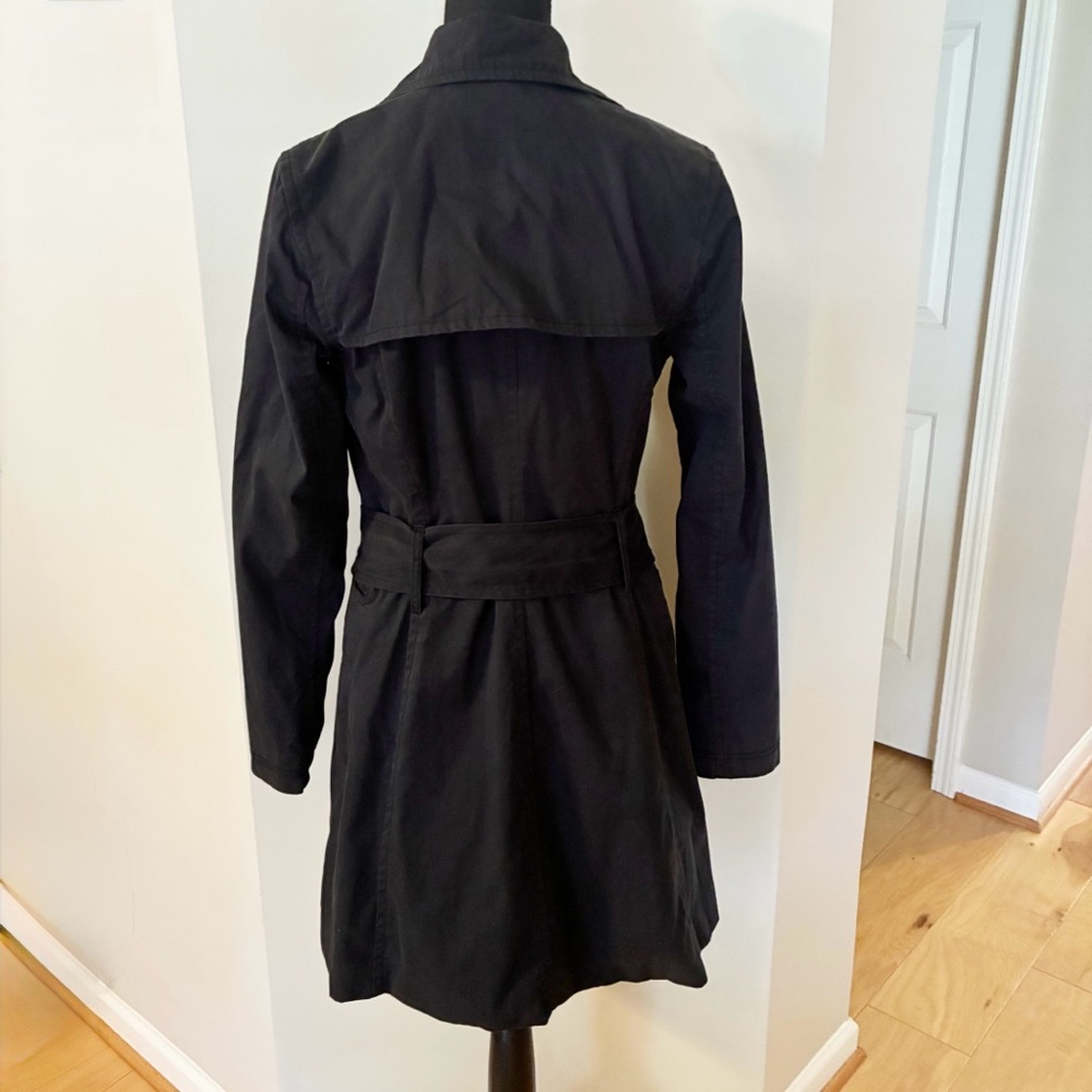 Jacob Black Feminine Vintage Trench Coat with Waist Tie, Pockets; size Small - Picture 4 of 13